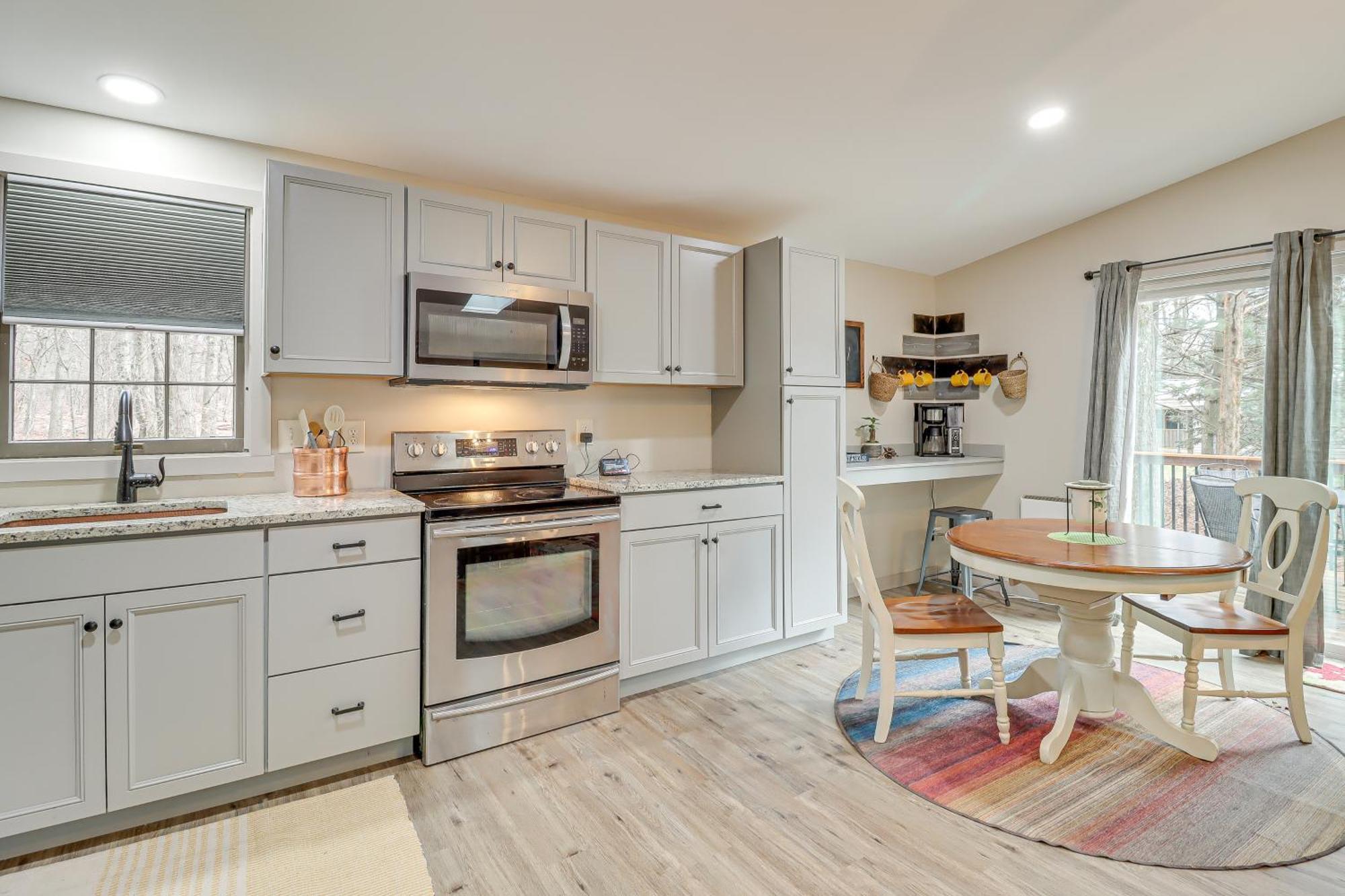 Quaint Jim Thorpe Cabin Retreat, Walk To Beach! Extérieur photo